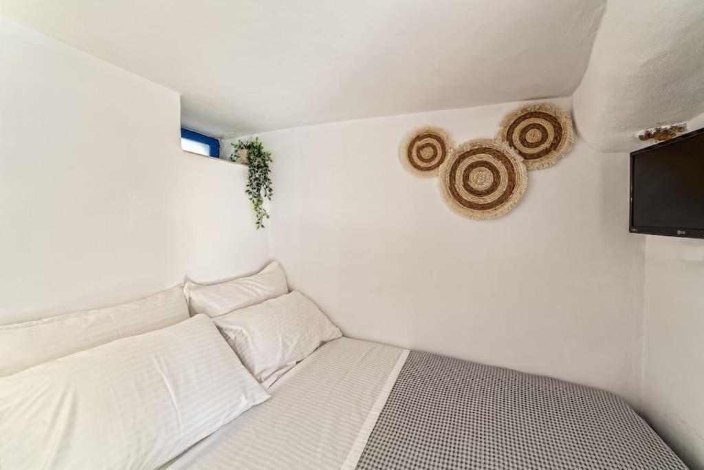 Cozy Cave Studio — Emporio — photo 3