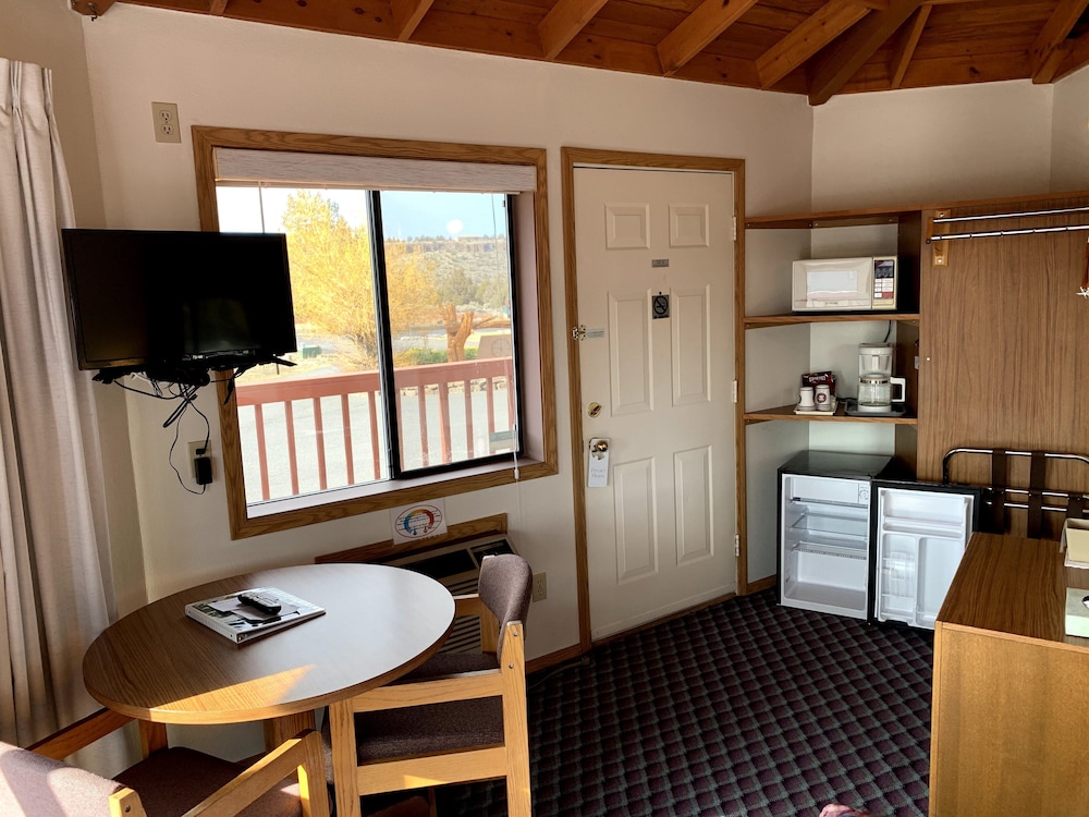 Smith Rock Resort - photo 15