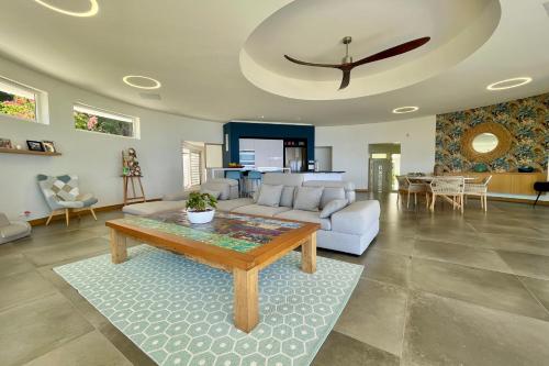 Villa Menemene one of a kind place in Tahiti — 4-Star Luxury Hotel in Punaauia, French Polynesia