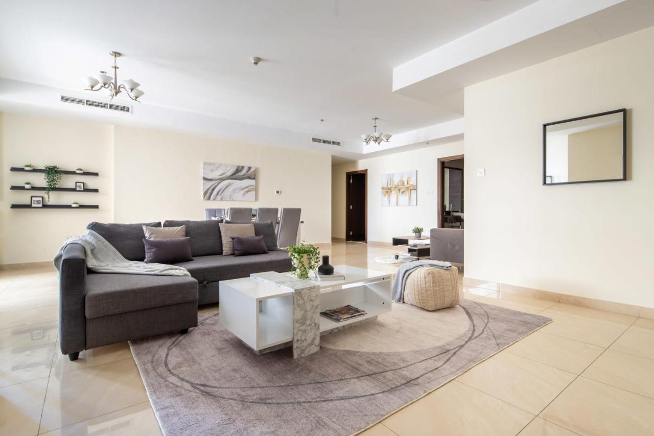 Frank Porter Riah Towers — 4-Star Luxury Hotel in Dubai, United Arab Emirates