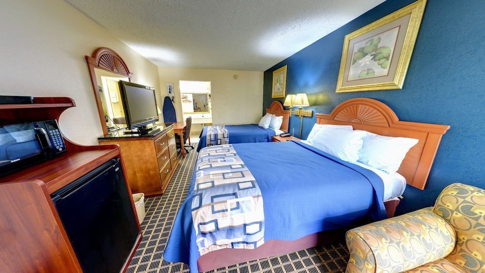 Dahlonega Mountain Inn - photo 4