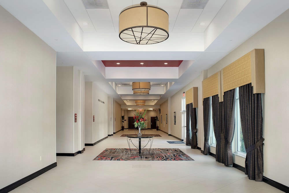 Embassy Suites by Hilton Birmingham Hoover - photo 35