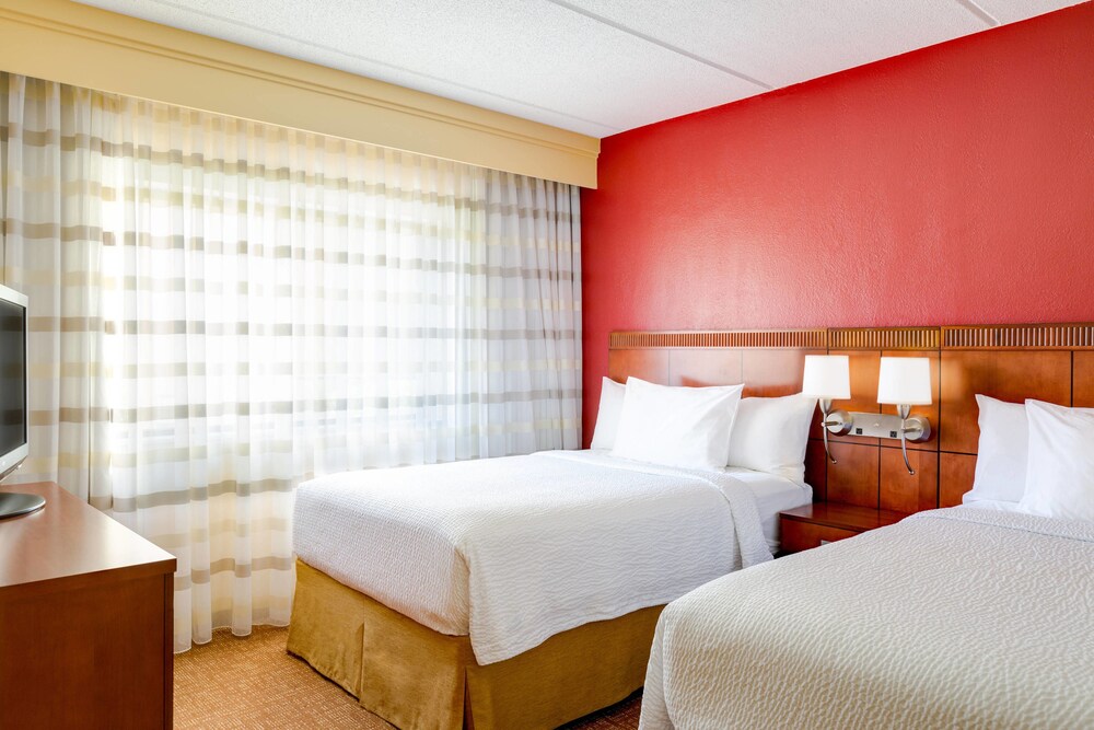 Courtyard by Marriott Raleigh Midtown - photo 9