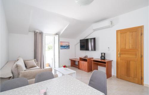 Lovely Apartment In Dubrovnik With Wifi