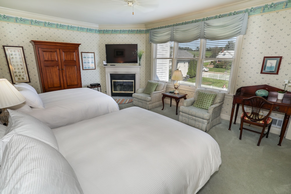Oakmont Inn - photo 18