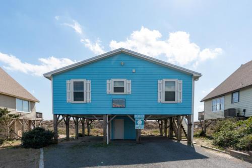 Mead Us At The Pier by Oak Island Accommodations - photo 23
