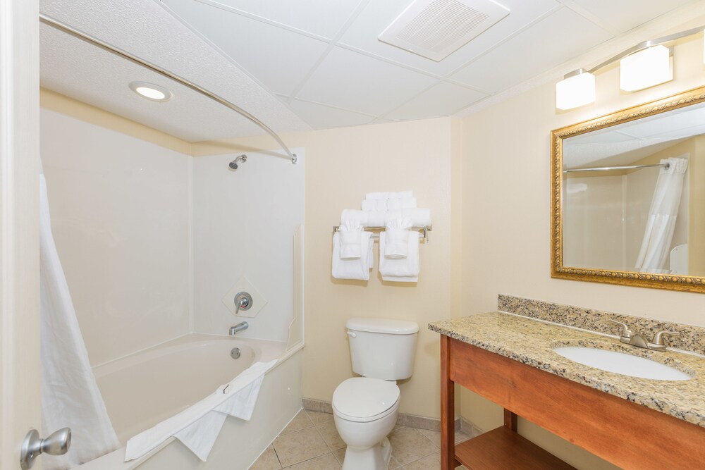 Carolinian Beach Resort by Oceana Resorts - photo 53