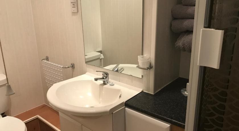 Norman Guest House with Free Parking