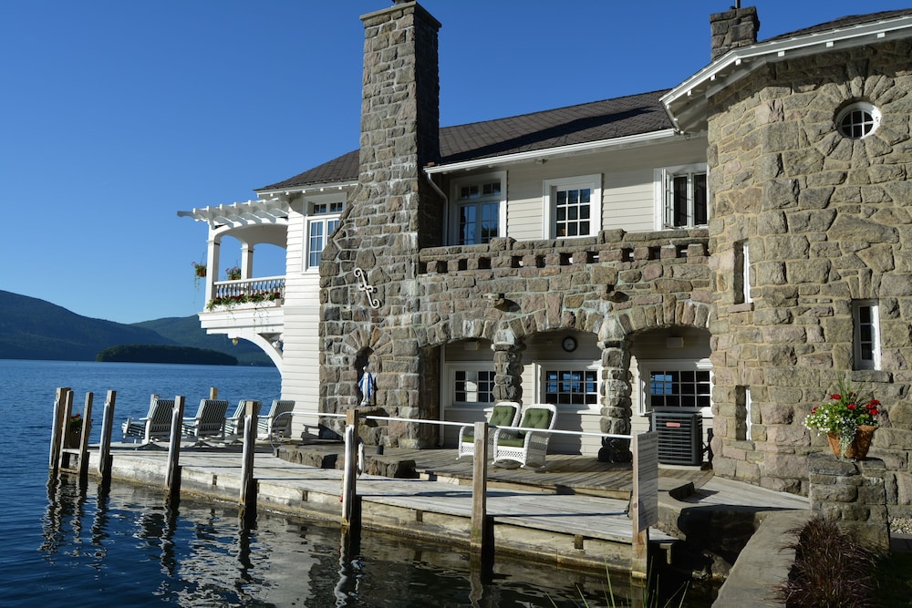 Boathouse Waterfront Lodging - photo 46