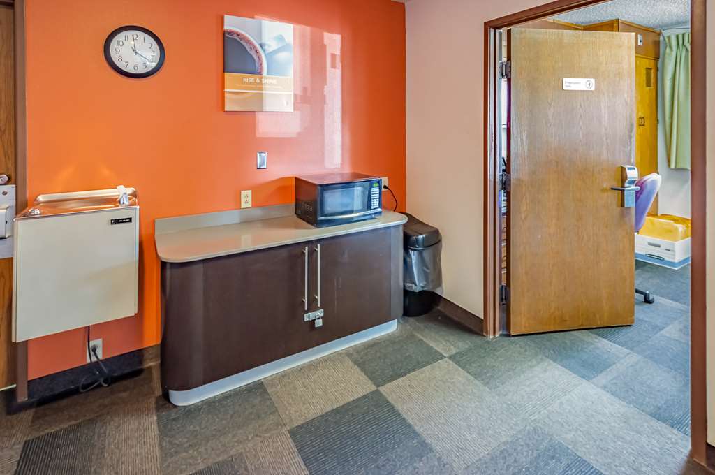 Motel 6 Drums PA - photo 29