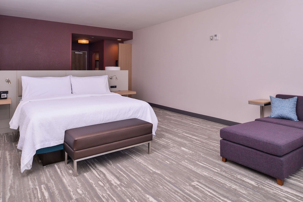 Hilton Garden Inn Kansas City Airport - photo 23