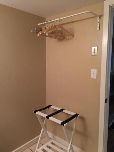 Jarvis Suite Hotel - photo 3