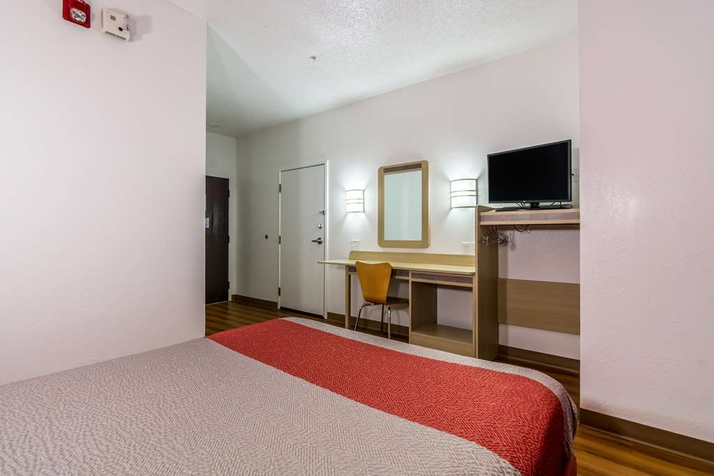 Motel 6 Fort Mill SC Charlotte - photo 12