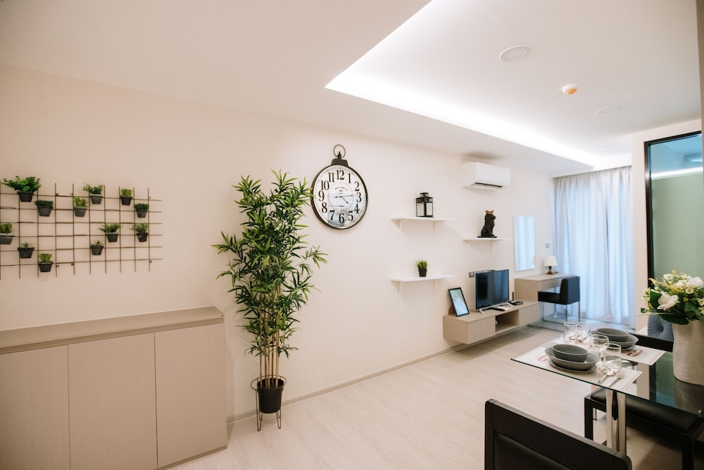 Near BTS Thonglor Cozy and Comfortable Condo bkvtara4