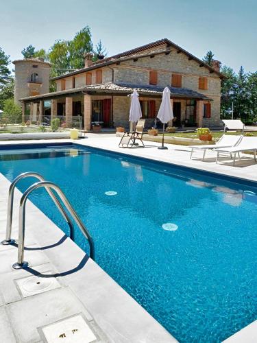 Villa Montegenco B&B — 4-Star Luxury Hotel in Comunanza, Italy