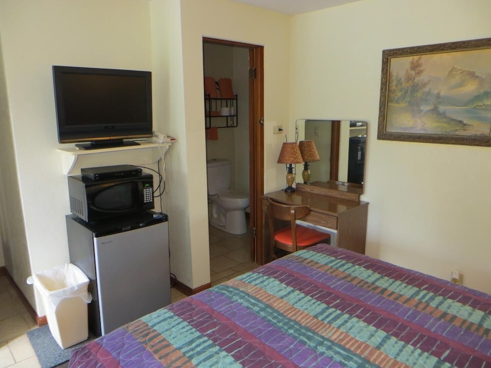 Cool Springs Inn - photo 15
