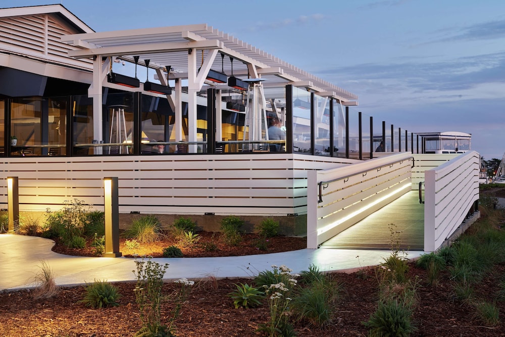DoubleTree by Hilton Hotel Berkeley Marina - photo 108