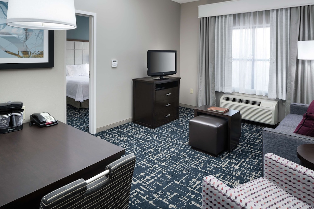 Homewood Suites by Hilton Cedar Rapids North - photo 6