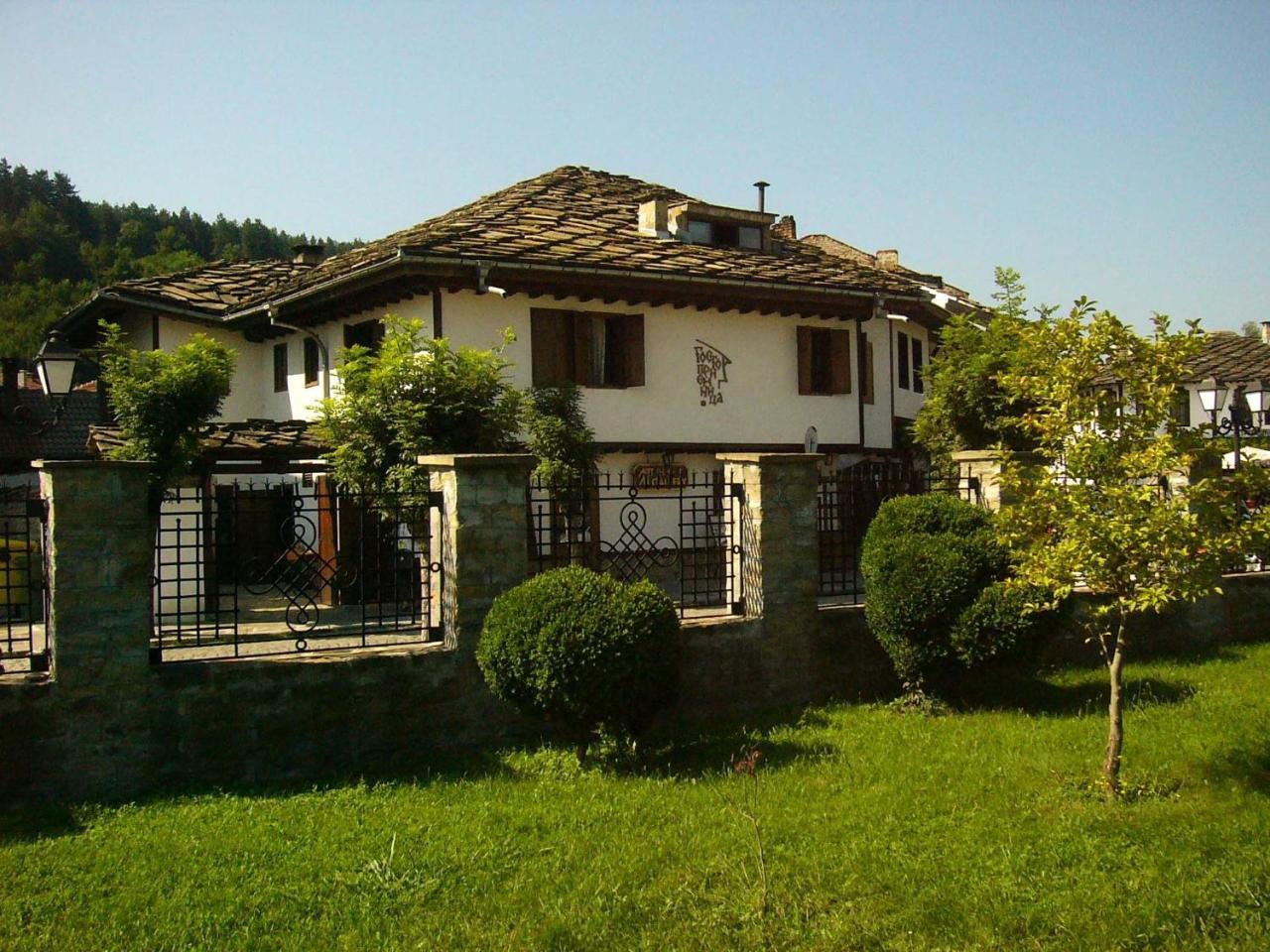Art M Gallery — hotel in Tryavna