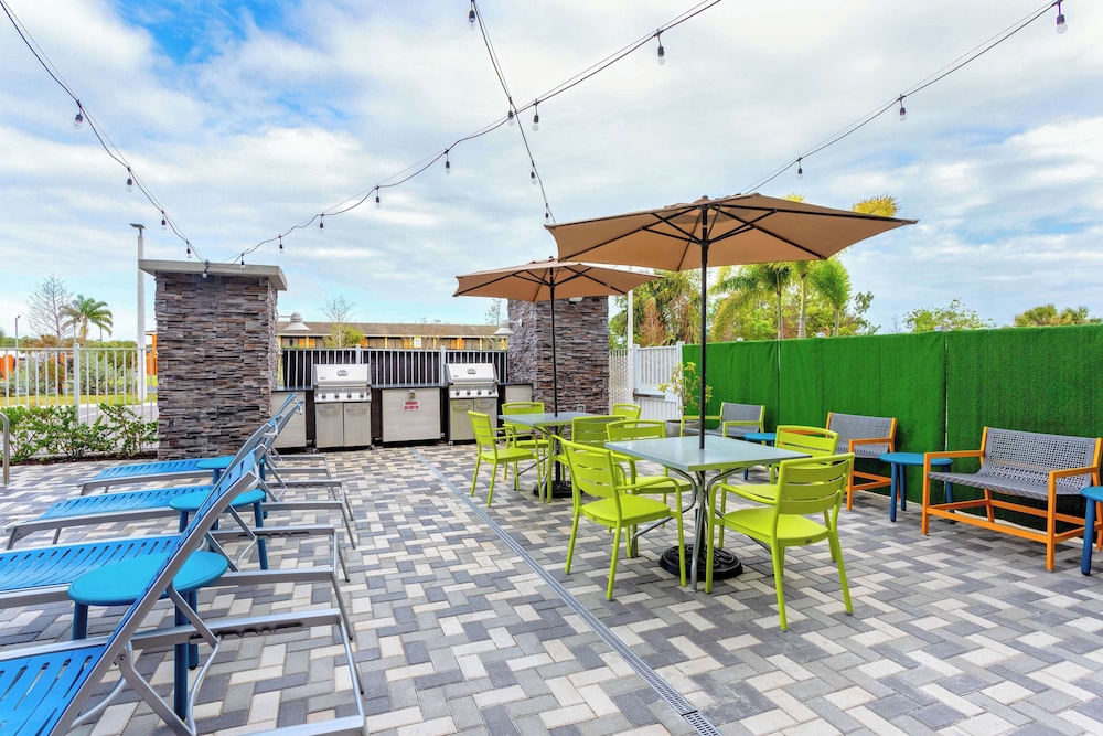 Home2 Suites by Hilton Ft. Pierce I 95 - photo 8