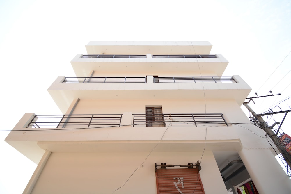 Oyo 37658 King Palace in Mohali, India