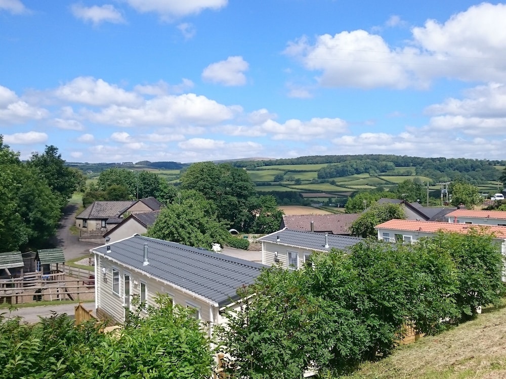 Parkers Farm Cottages and Caravans — 4-Star Luxury Hotel in Ashburton, United Kingdom