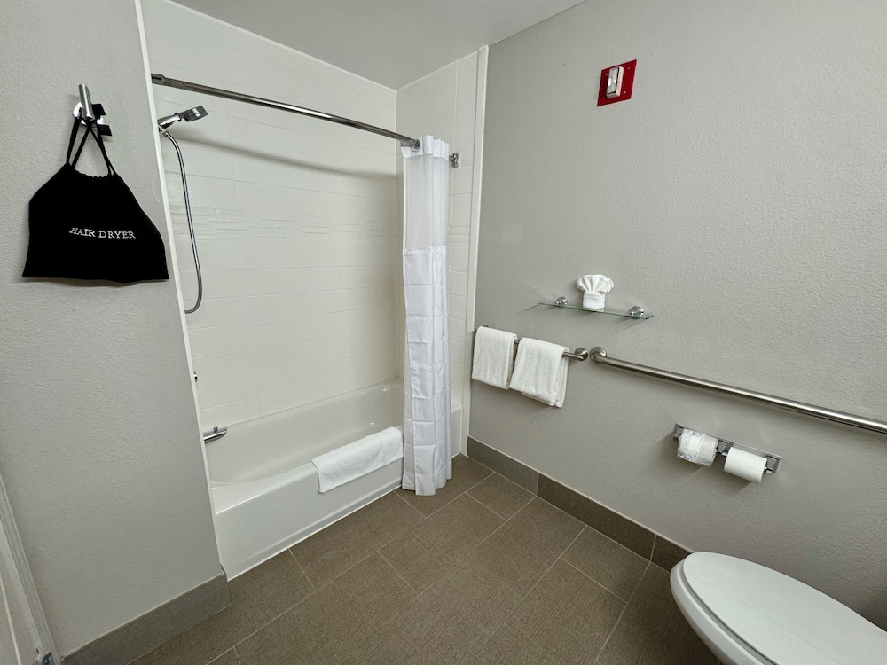 Garner Hotel Longview South by IHG - photo 28