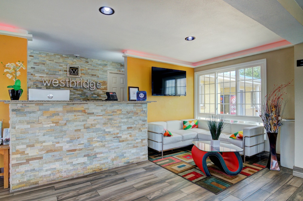Westbridge Inn and Suites - photo 10