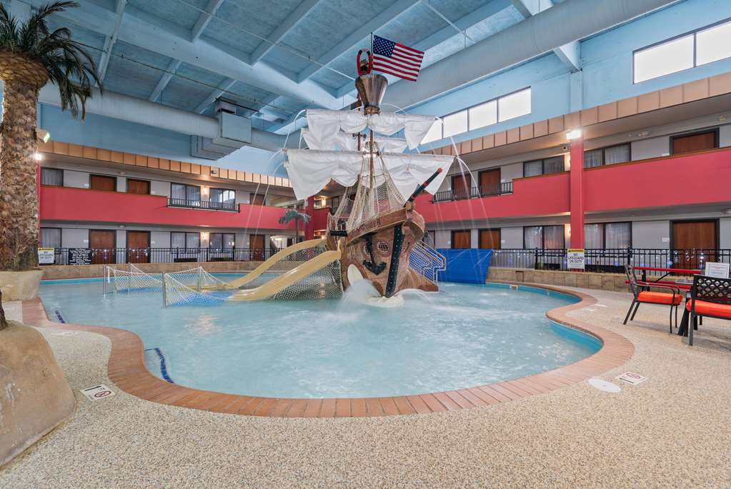 Ramada by Wyndham Sioux Falls Airport Waterpark & Event Ctr - photo 18
