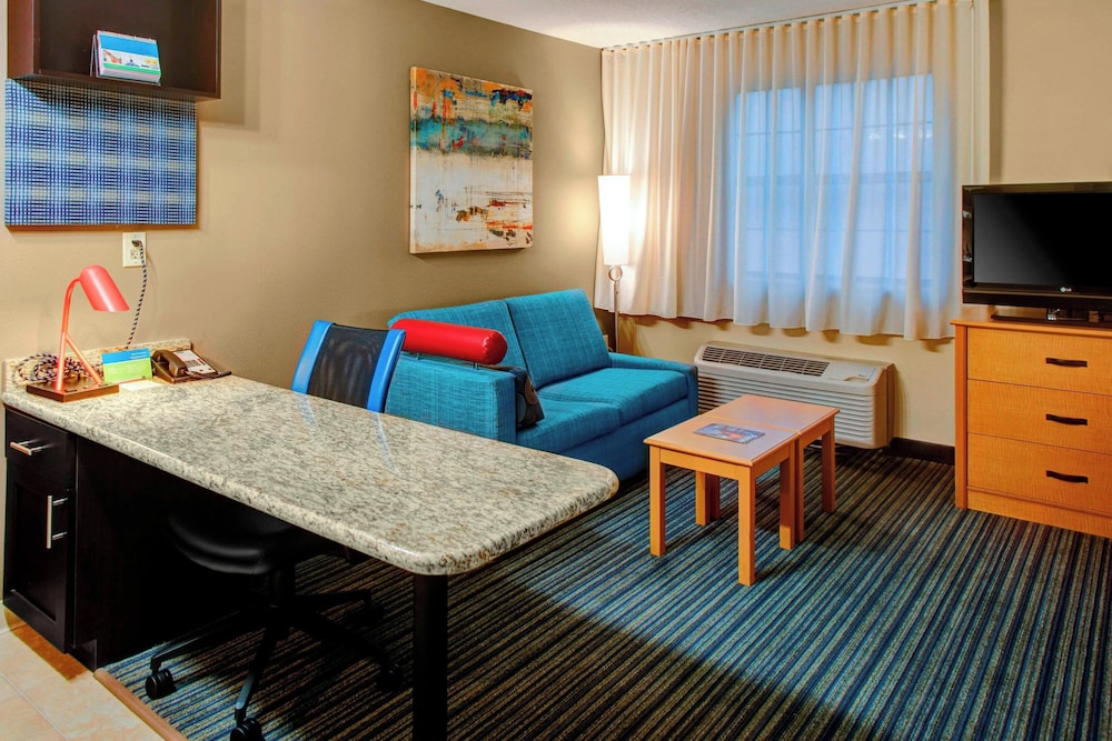 TownePlace Suites by Marriott Atlanta Buckhead - photo 11