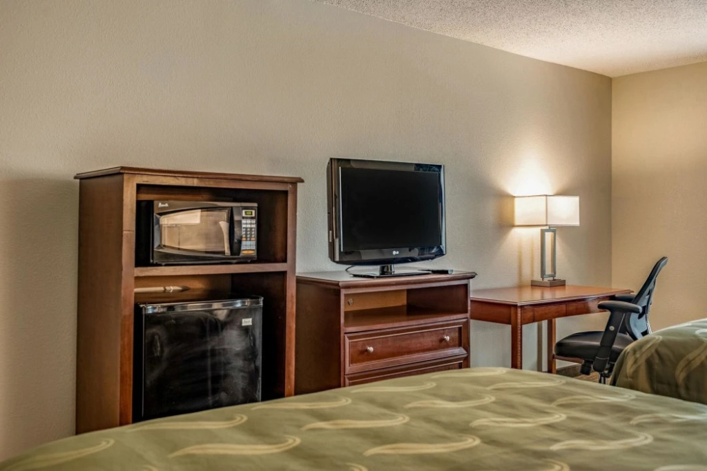 Knights Inn Bucyrus - photo 7
