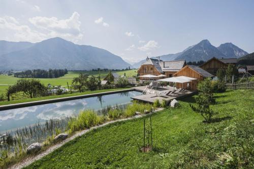 Schmiedgut Bad Aussee — 4-Star Luxury Hotel in Bad Aussee, Austria