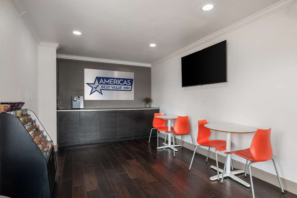 Americas Best Value Inn Orlando - photo 8