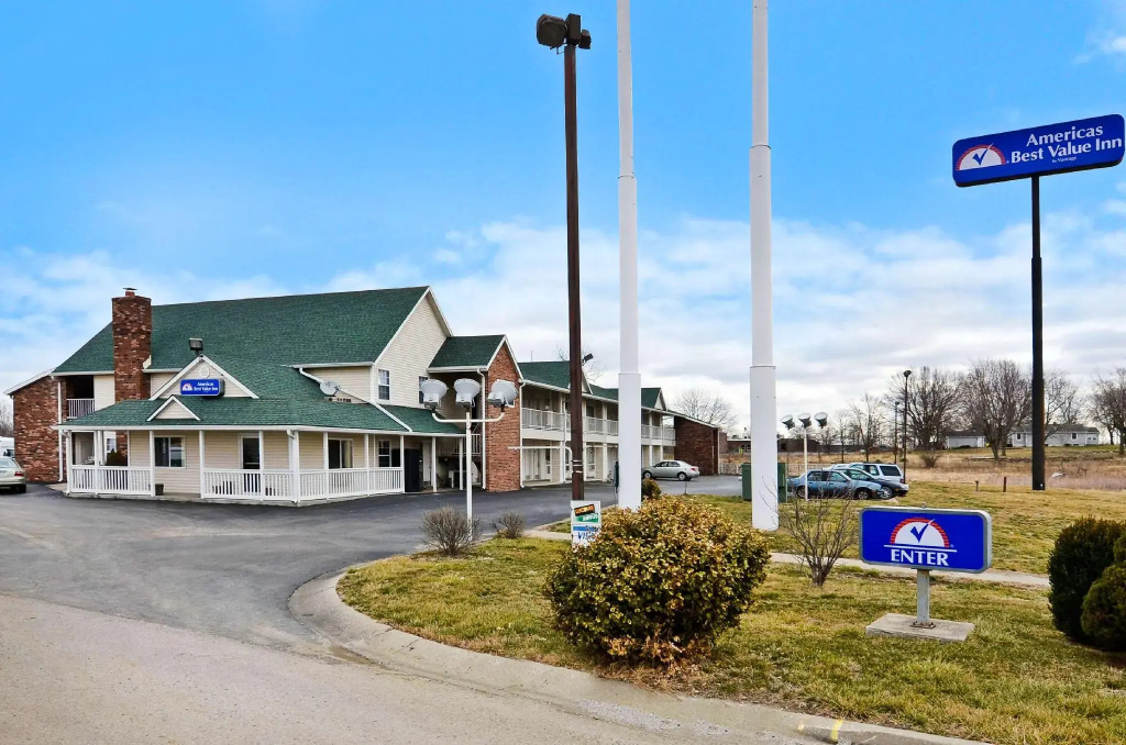 Americas Best Value Inn Grain Valley At I 70 - photo 12