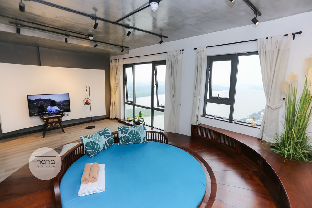 Mipec Riverside Long Bien Apartment — 4-Star Luxury Hotel in Hanoi, Vietnam