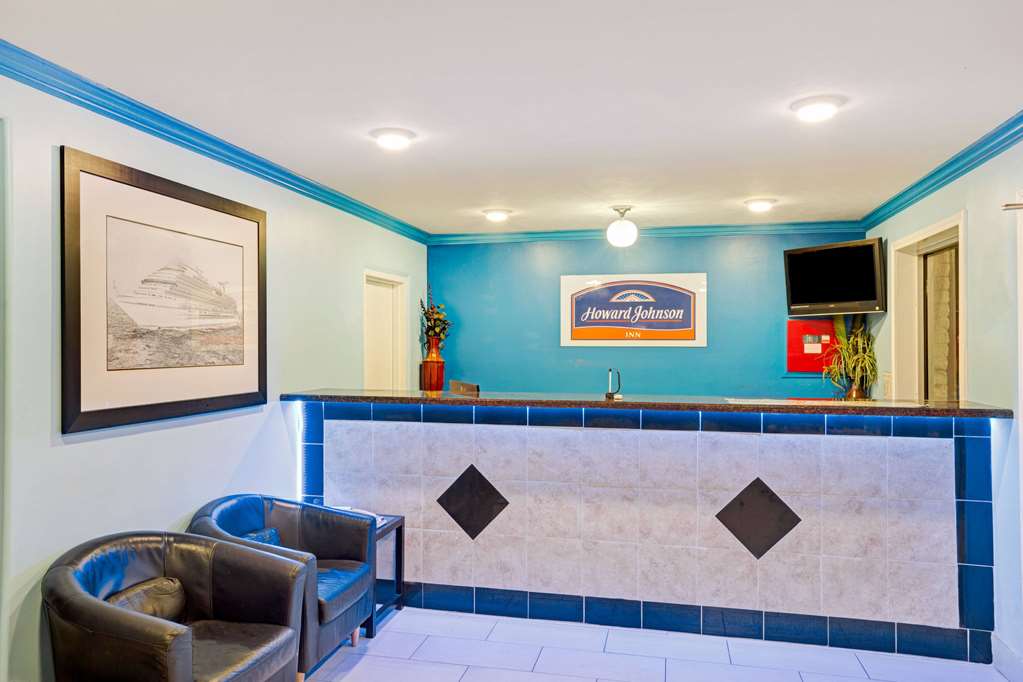 Howard Johnson by Wyndham Galveston - photo 4