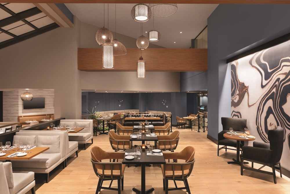 DoubleTree by Hilton Tampa Rocky Point Waterfront - photo 45