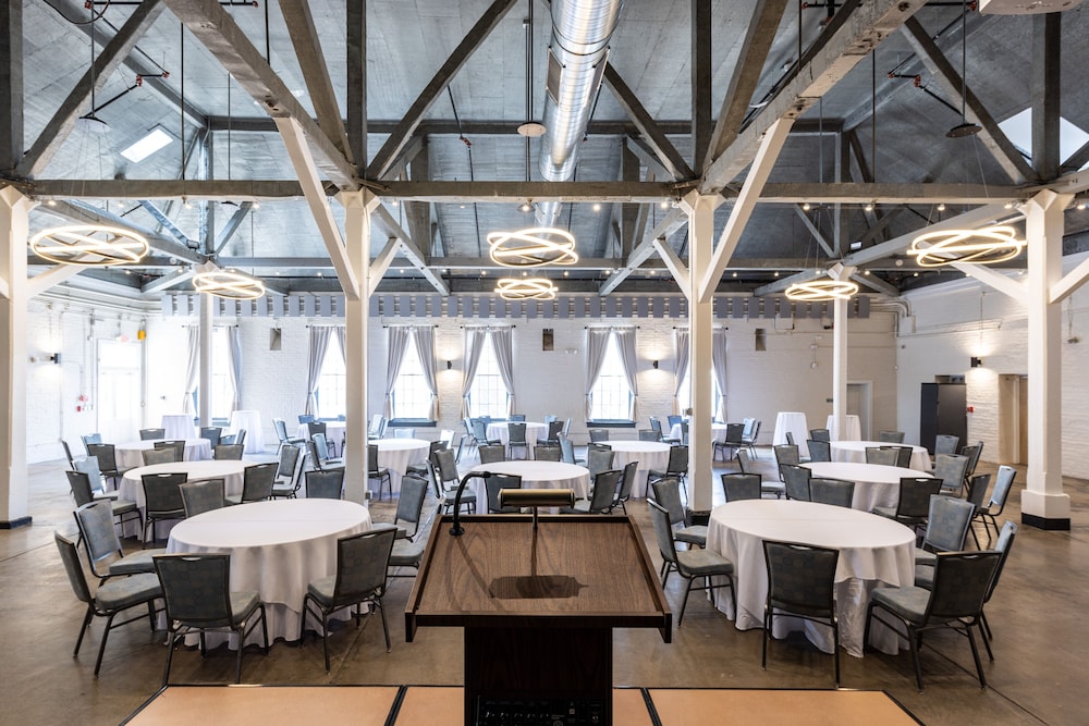 The Blackburn Inn and Conference Center - photo 80
