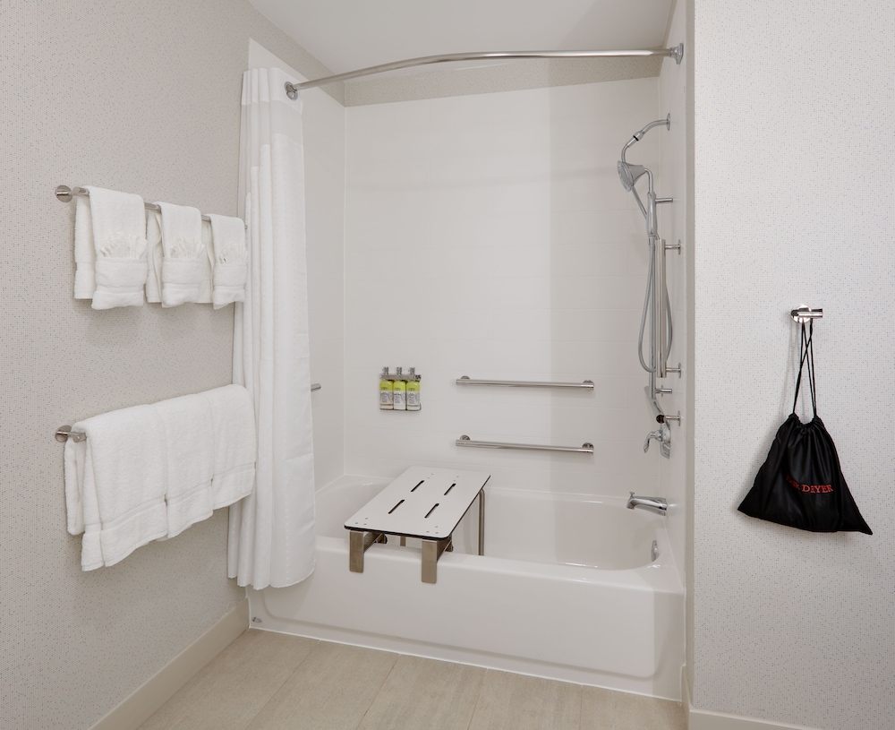 Holiday Inn Express & Suites Plano East Richardson by IHG - photo 11