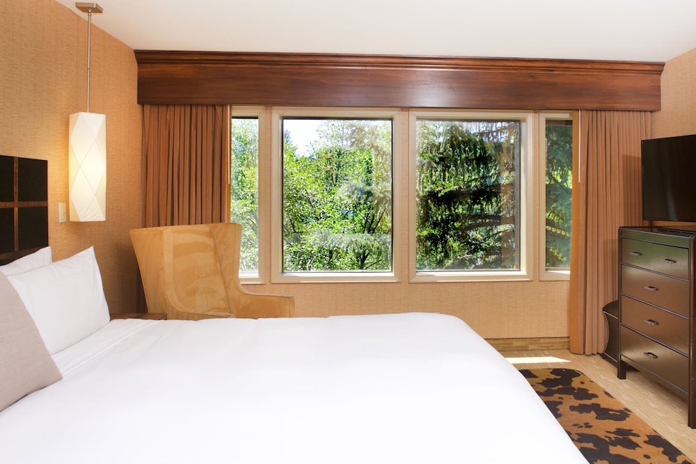 Lake Arrowhead Resort and Spa - photo 12