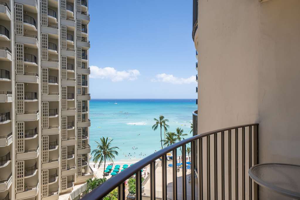 Outrigger Waikiki Beach Resort - photo 65