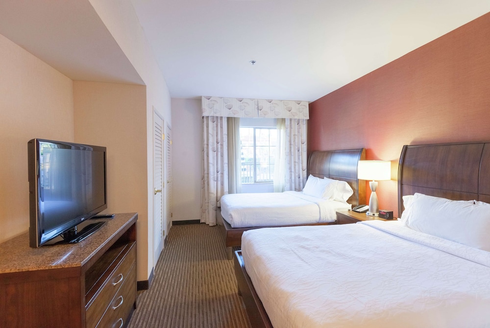 Hilton Garden Inn Palm Springs Rancho Mirage - photo 13