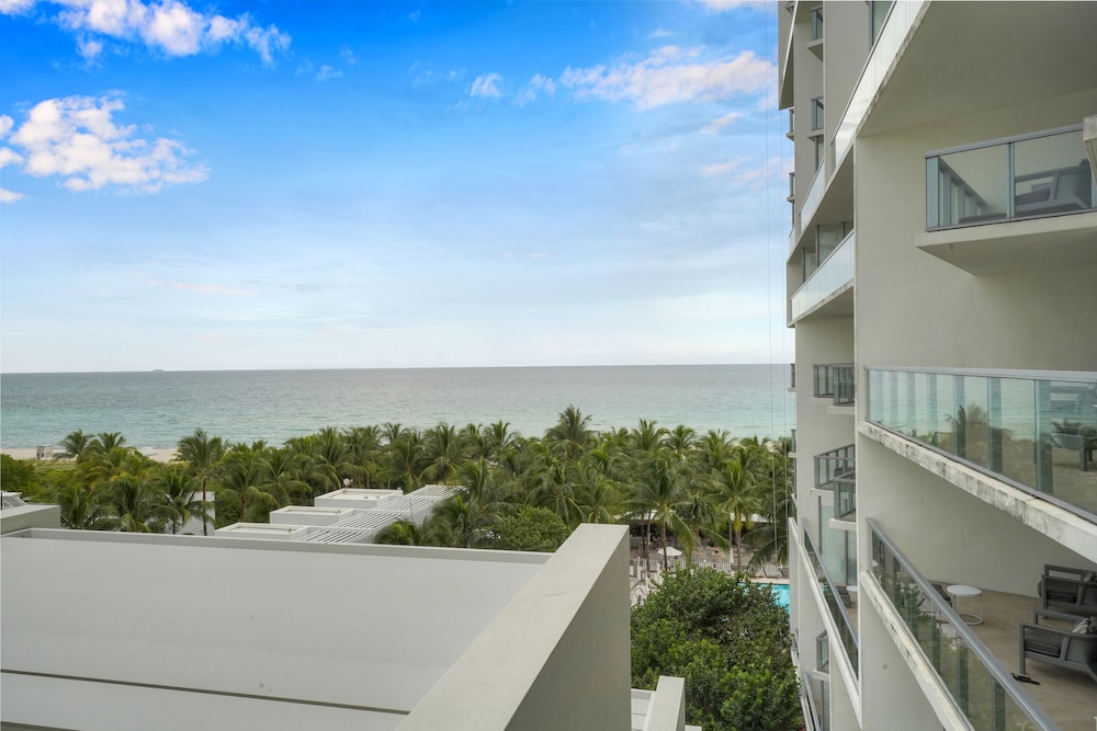 Private Residences at W SoBe by LRMB - photo 34