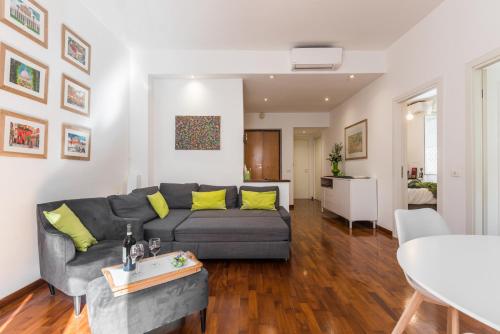 Line 8 House — 4-Star Luxury Hotel in Rome, Italy
