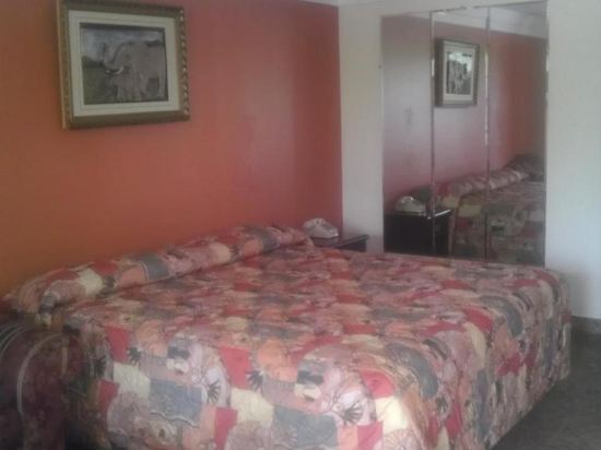 Blue Diamond Inn - photo 8