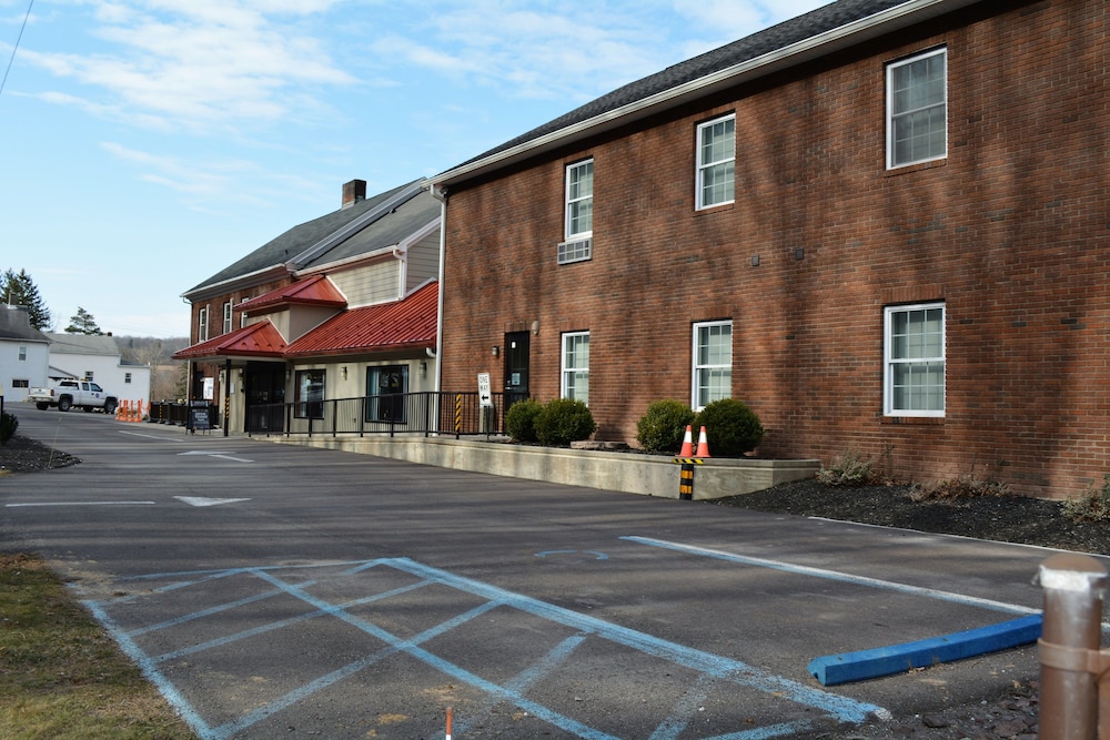 Hotel Dushore - photo 27