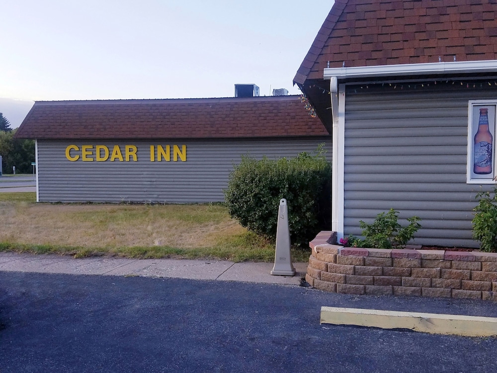 Cedar Inn - last minute hotel in Cavalier
