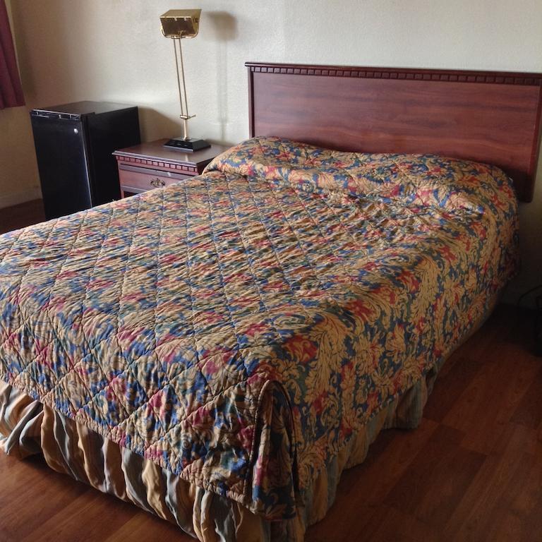 Capri Motel - photo 10