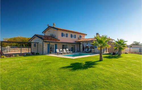 Beautiful Home In Maruzini With Sauna — 5-Star Luxury Hotel in None, Croatia