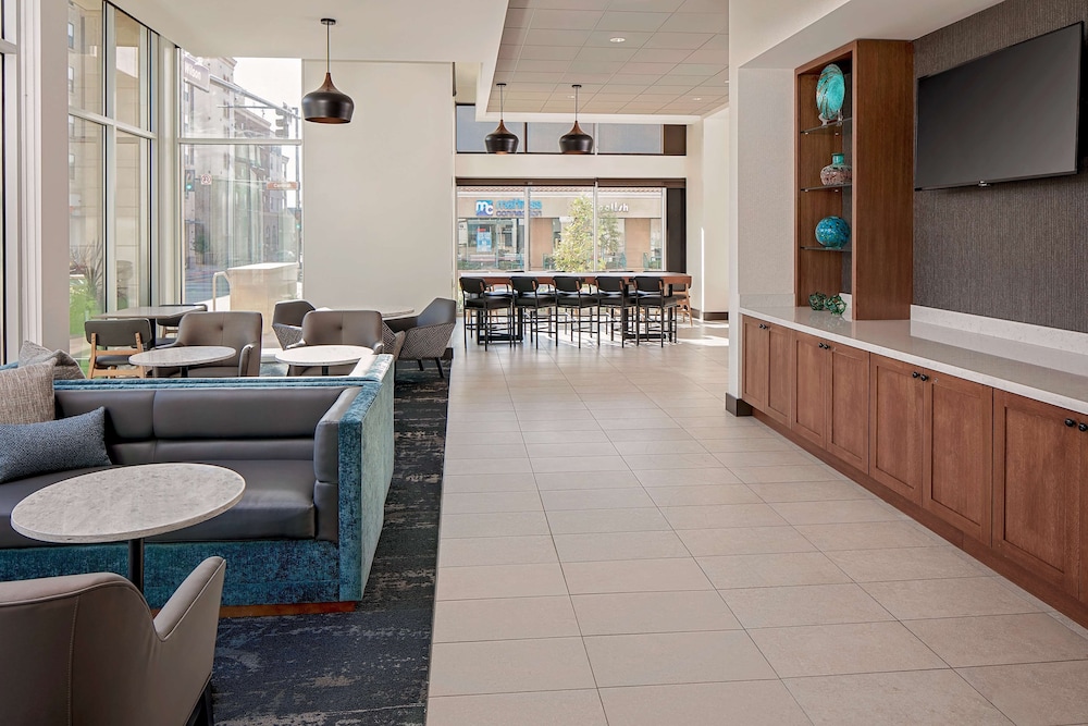 Hyatt Place Glendale Los Angeles - photo 6